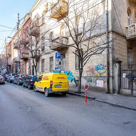 Stylish Apartments In City Centre Tbilisi Exterior photo