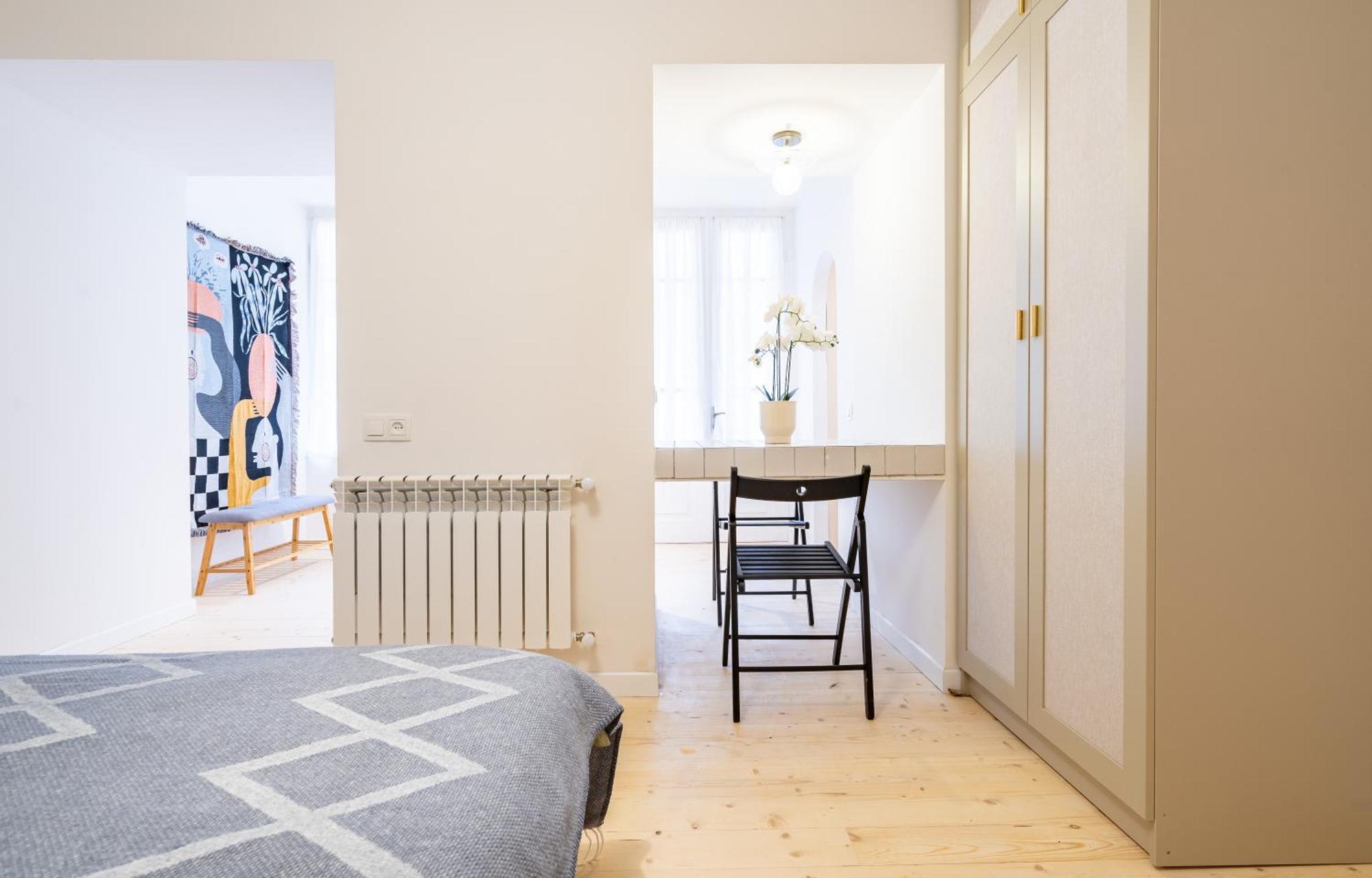 Stylish In Centre Apartment *